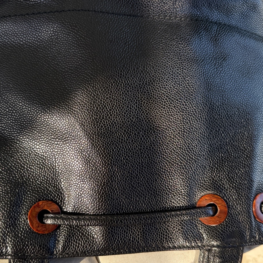 Chanel CC Caviar Leather tote - Picture 5 of 9